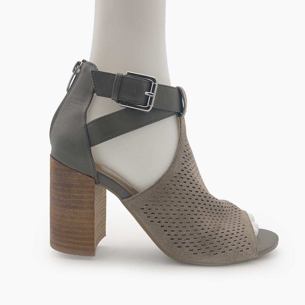 MARC FISHER "Gabie" Block Heel Ankle Strap Sandals (Taupe | Size 8)